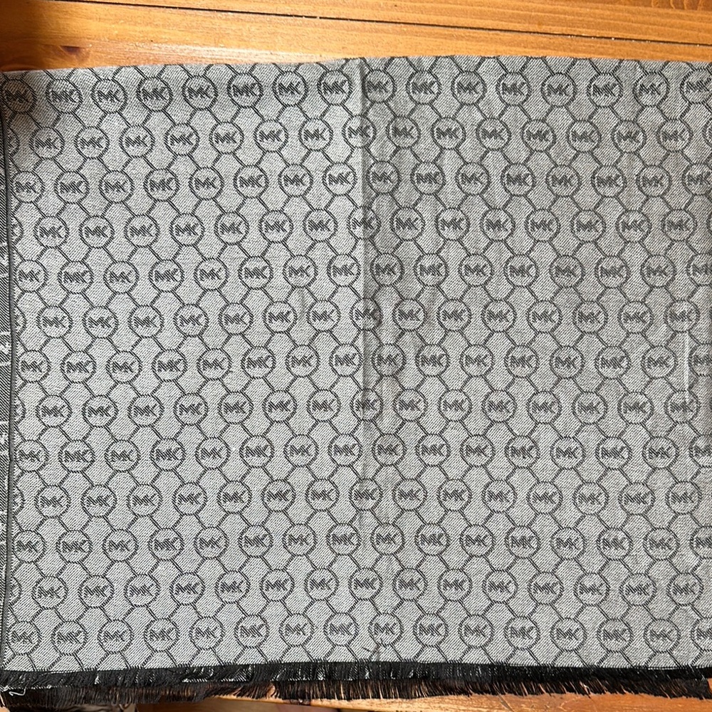 Michael Kors Gray and Black Logo Scarf